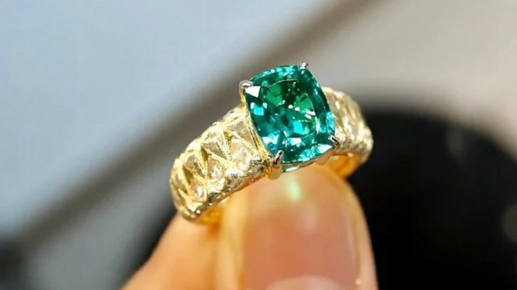 lab grown emerald ring