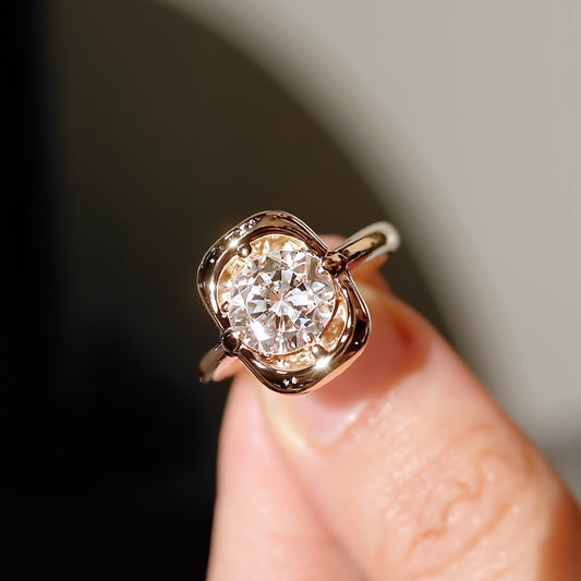 Lunaria rose gold ring with 2ct lab-grown diamond

