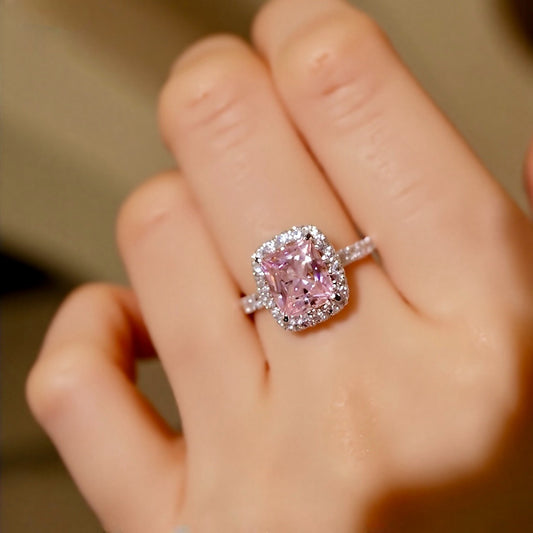 Mireya ring with 2ct cushion-cut lab diamond in halo setting









