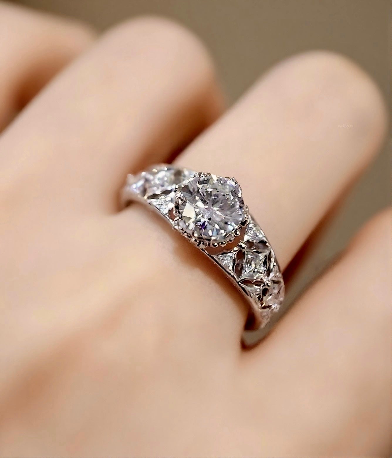 1ct lab-grown diamond ring with leaf motif and vintage-style band detailing
