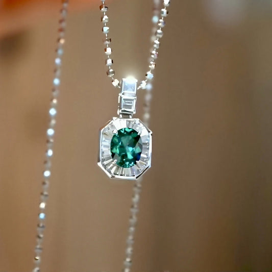 Selene pendant with 1ct lab emerald and baguette lab-grown diamonds in white gold
