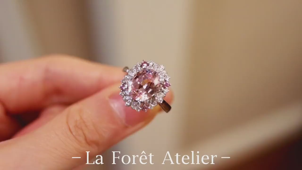 Sorellia ring with 3ct natural morganite and pink halo stones in white gold setting








