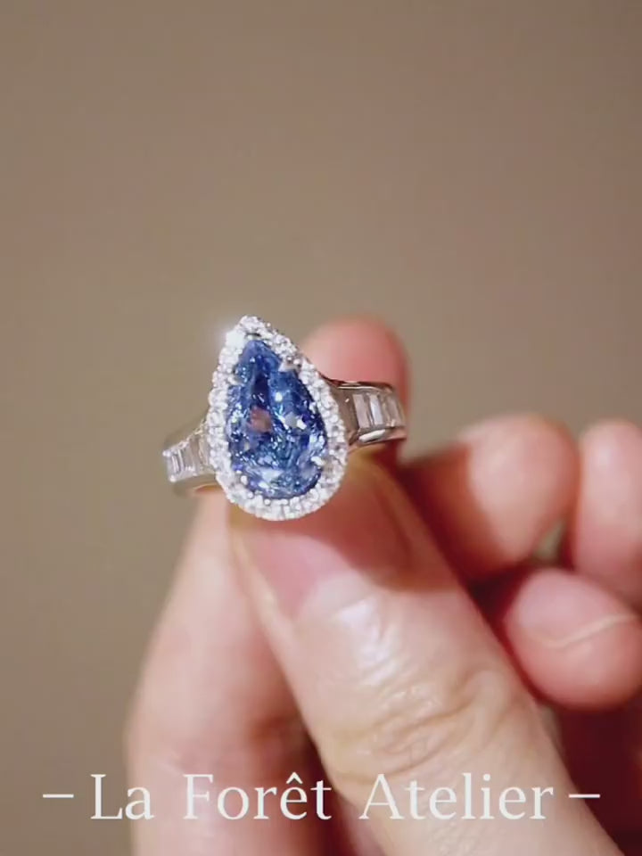 Illyria Blue Diamond Pear Halo Ring