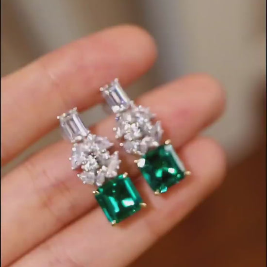 Naelis drop earrings with 2.5ct lab emeralds and lab diamond clusters in white gold








