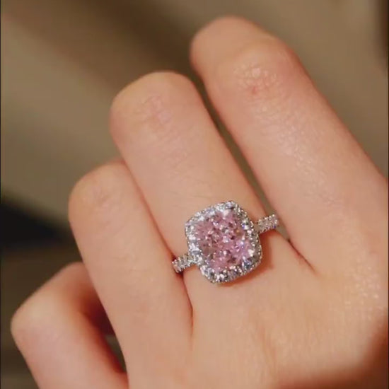 Mireya ring with 2ct cushion-cut lab diamond in halo setting








