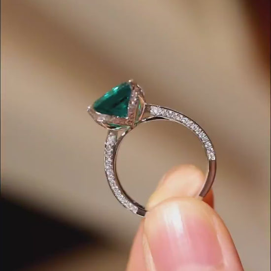 Kaelis 4ct emerald-cut lab grown emerald ring with pavé diamond open band








